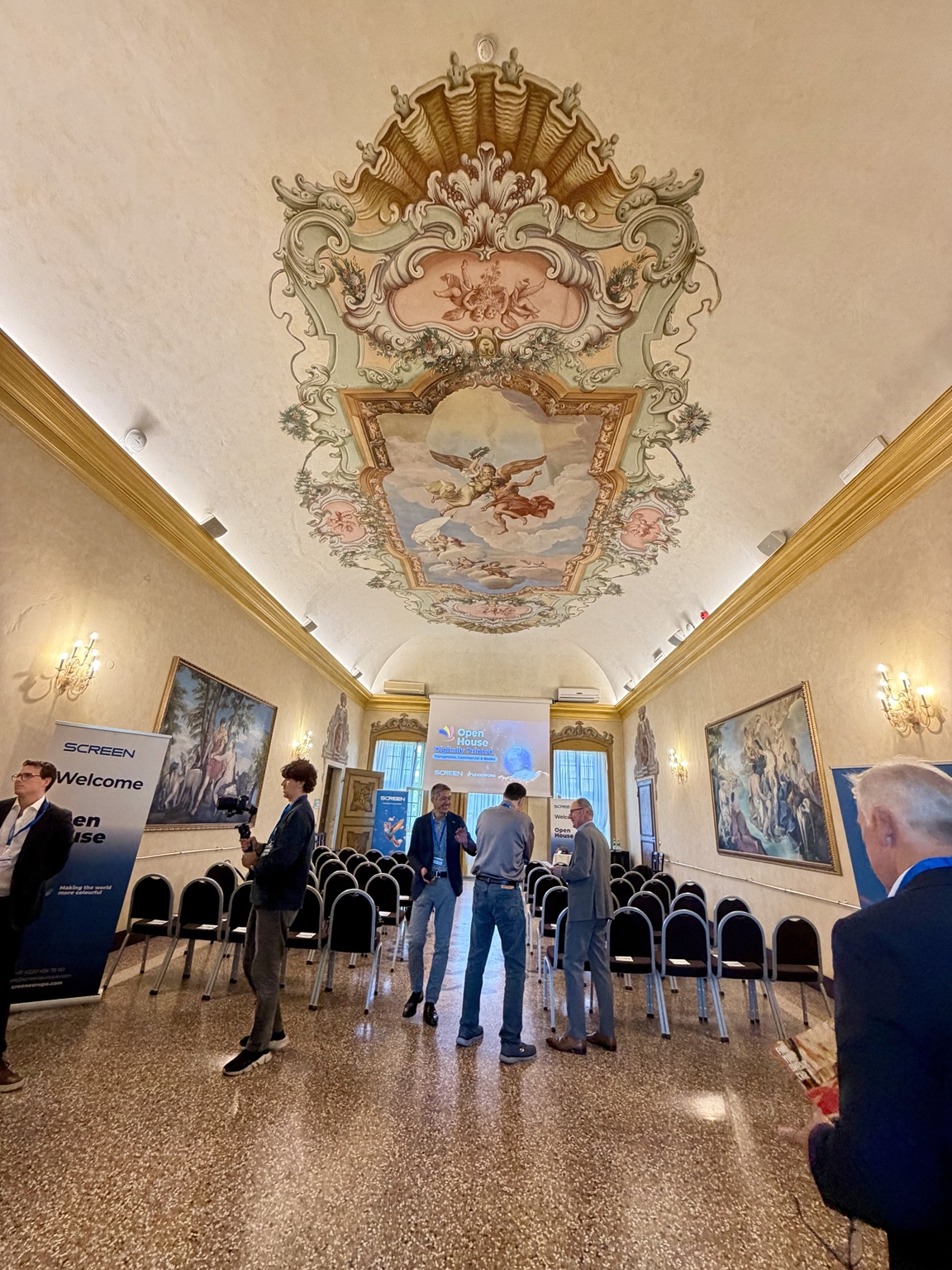 La sala dell’Open House SCREEN a Villa Quaranta Wine Resort, 1 ottobre 2026.